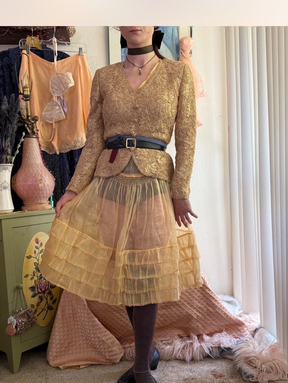 Vintage 90s Tailored Gold Lace Button Down Top Small - Picture 2 of 6